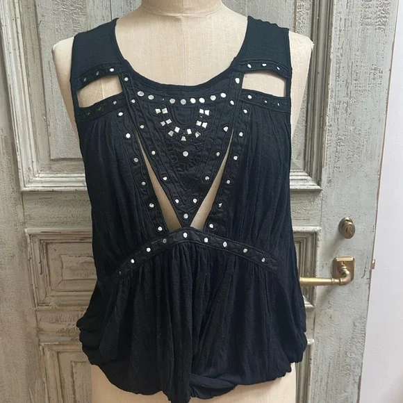 Free People black tank - Picture 1 of 5